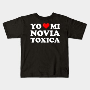 Amo Mi Novia Toxica Kids T-Shirt